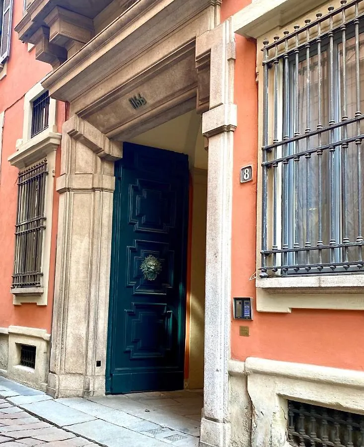 J'Adore Apartment Alla Scala Μιλάνο 0*,