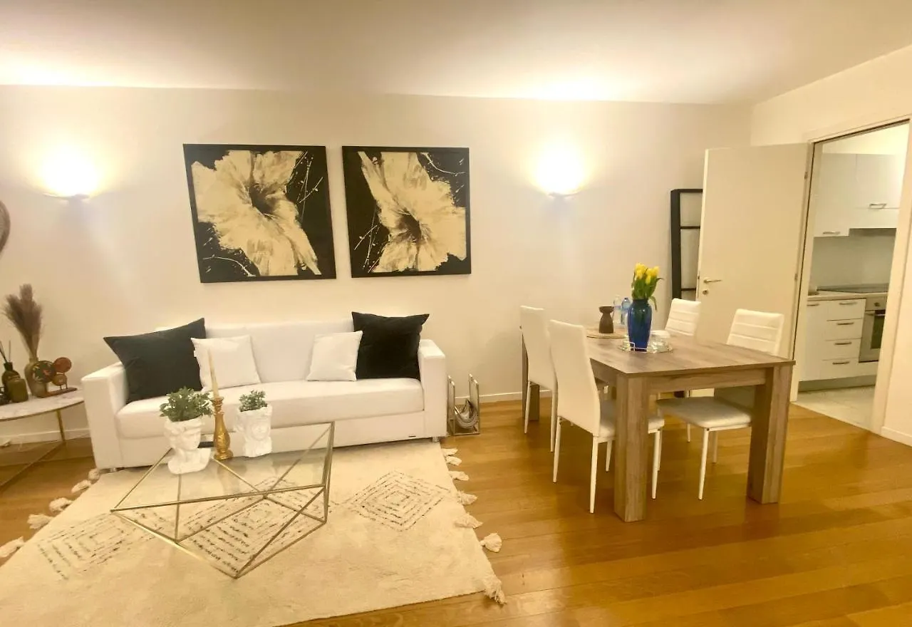J'Adore Apartment Alla Scala 米兰